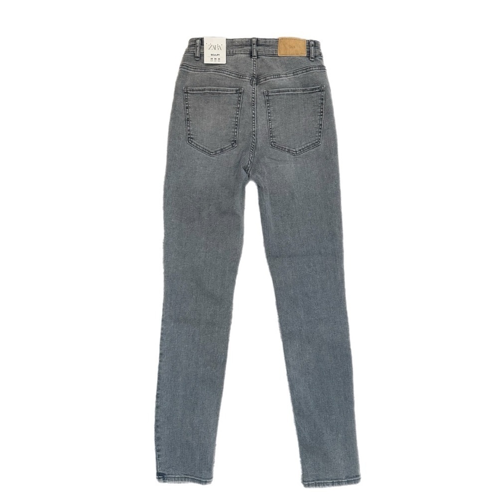 NWT ZARA Sculpted High Rise Jeans - Picture 9 of 9